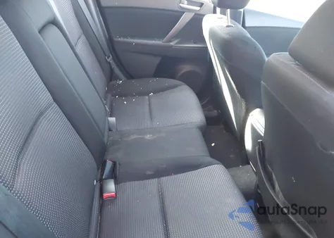 2013 Mazda Mazda3 I Touring z USA, uszkodzony, nr VIN JM1BL1LP0D1780662